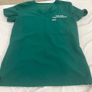 Scrub top Hunter Green XXS Used but looks like new